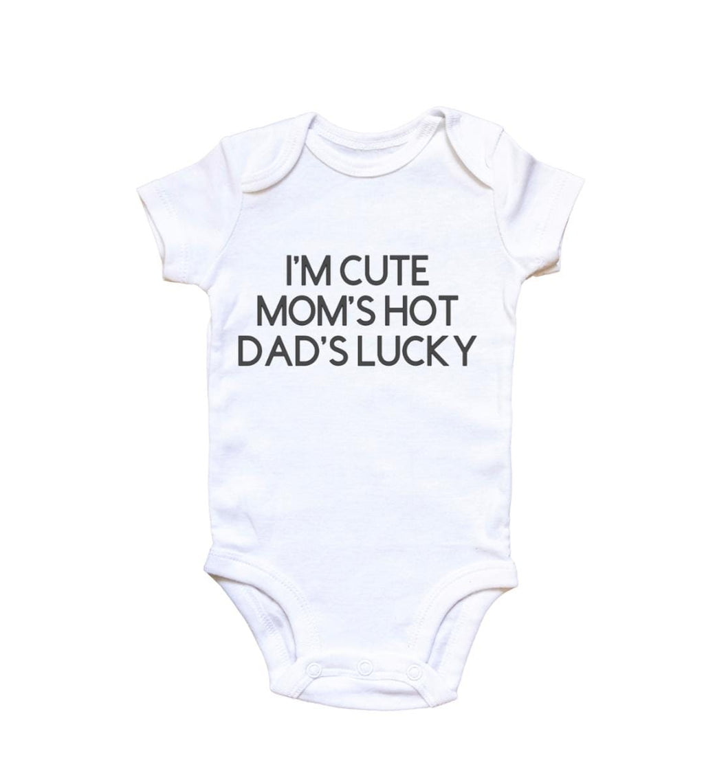 Short sleeve Baby vest - "I'M CUTE, MOMS HOT, DAD'S LUCKY"